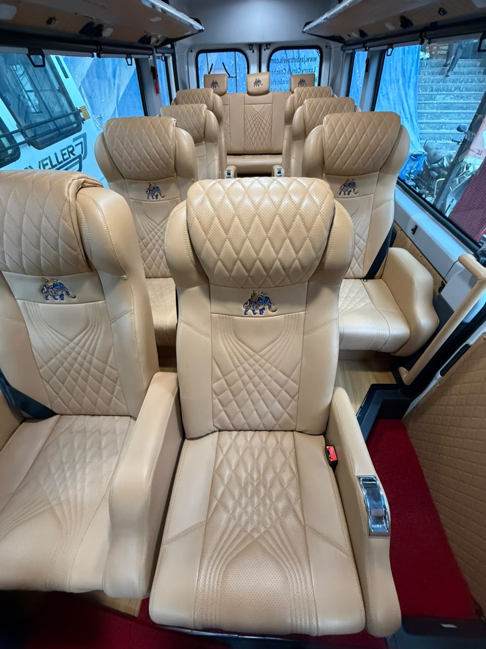 Force Urbania Comfortable Seats