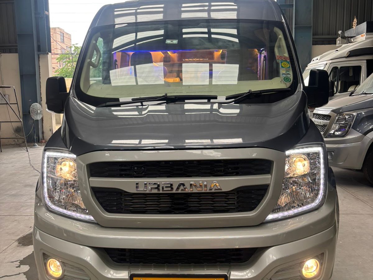 Force Urbania Luxury Van